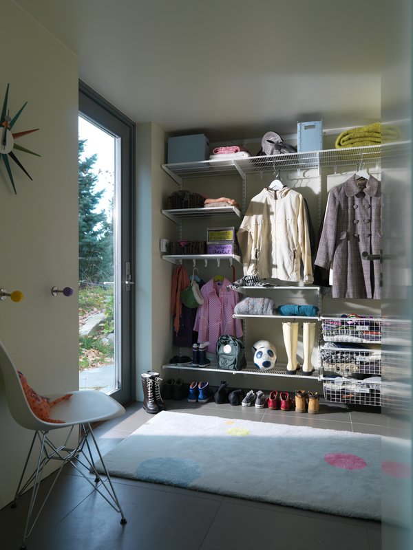 Elfa Regalsystem für Garderobe